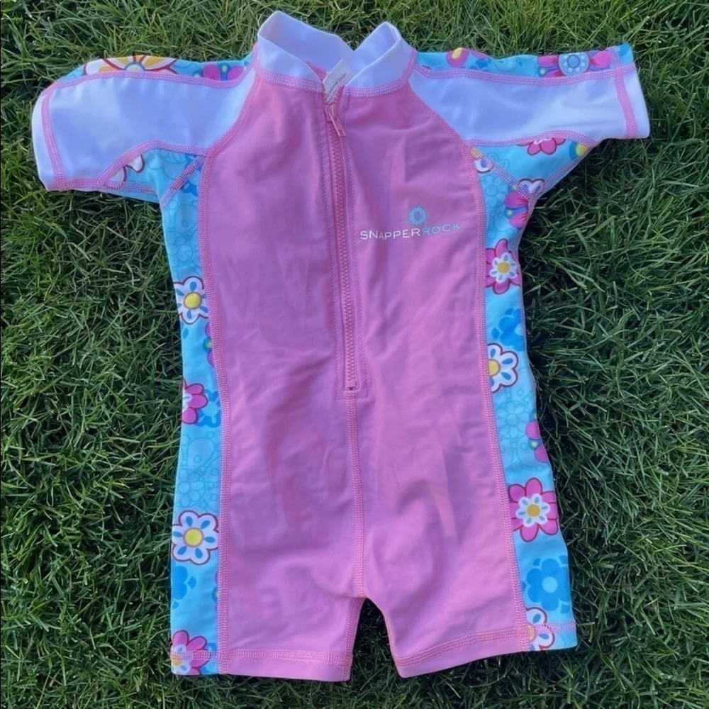 Snapper Rock Swimsuit Girls Rash Guard One Piece SHORT SLEEVE SZ 1 6-12 mos